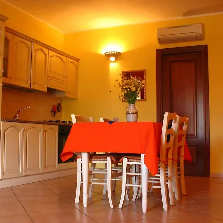 Sa Dommo E Andria San Teodoro Casa *